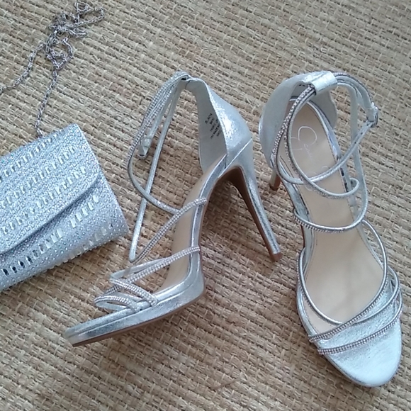jessica simpson silver shoes